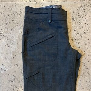 ATHLETA 8P pants, perfect condition